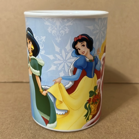 Disney Princesses Winter Mug - Picture 3 of 7